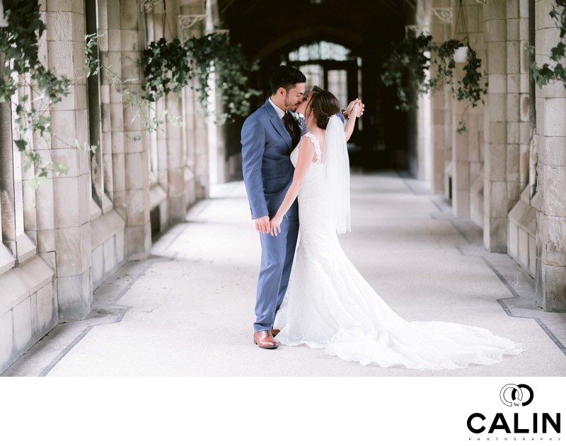 Newlyweds Kiss 3