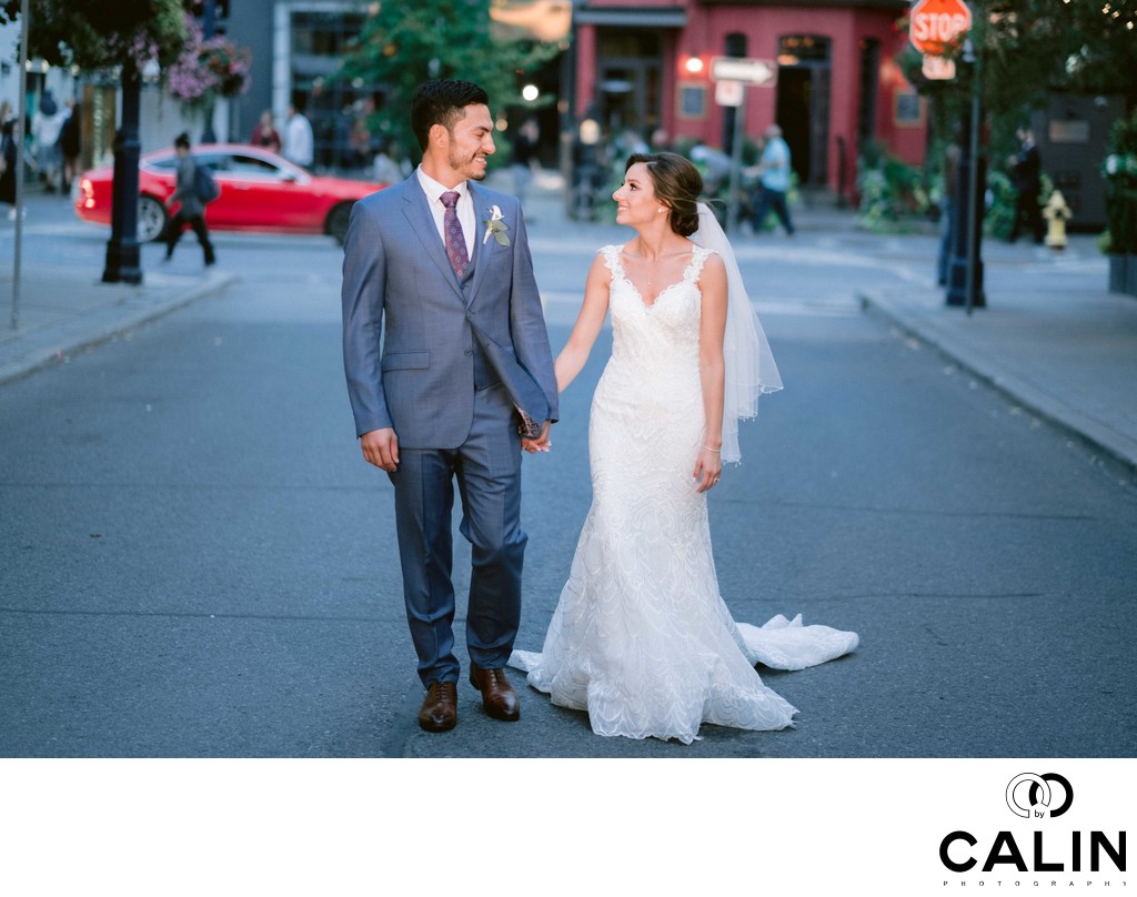 Newlyweds Walk to Sassafraz