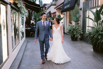 Newlyweds Walk Through Yorkville