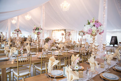 How to Create a Glamourous Tent Wedding