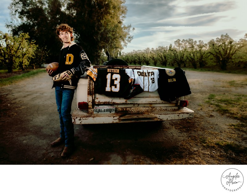 sports boy senior portraits