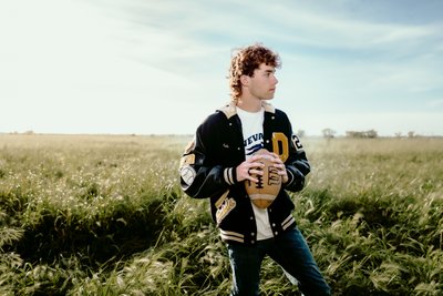 sports senior portraits