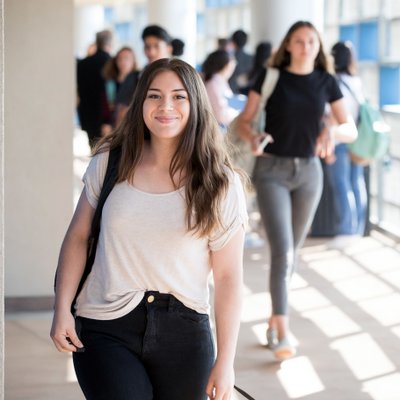  Private School Campus Life Photography – Student Community walking | Los Angeles, CA