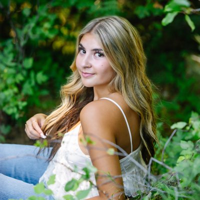 Scholastic Senior Portrait in Natural Outdoor Setting