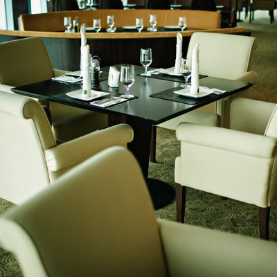 Modern Restaurant Table Setting