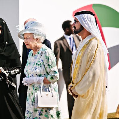 Queen Elizabeth II with Emirati officials in the UAE