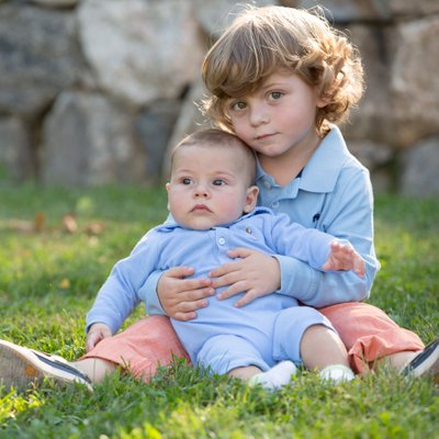 Cute Brothers Photo • Westchester Portrait Photographer