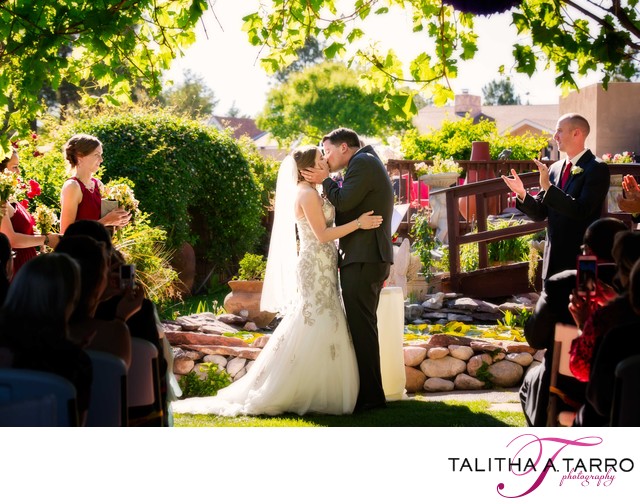 Wedding Ceremony First Kiss Inn At Paradise Weddings Talitha A Wedding Ceremony First Kiss Inn At Paradise