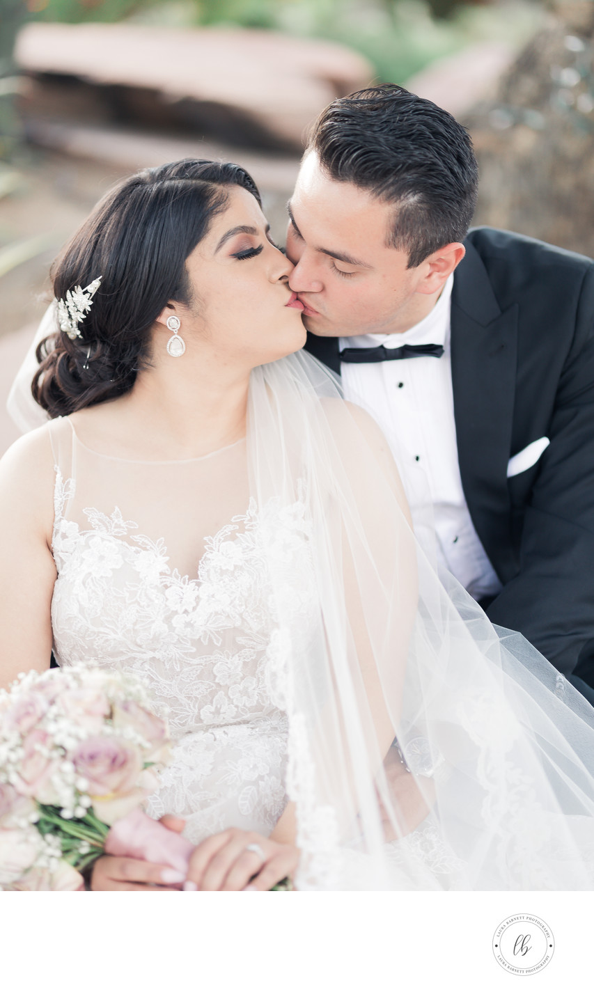 Las Vegas Wedding Photography bride and groom kissing