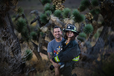 Las Vegas Family Photographer - Dad with daughter fire