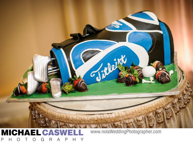 Golf bag groom's cake