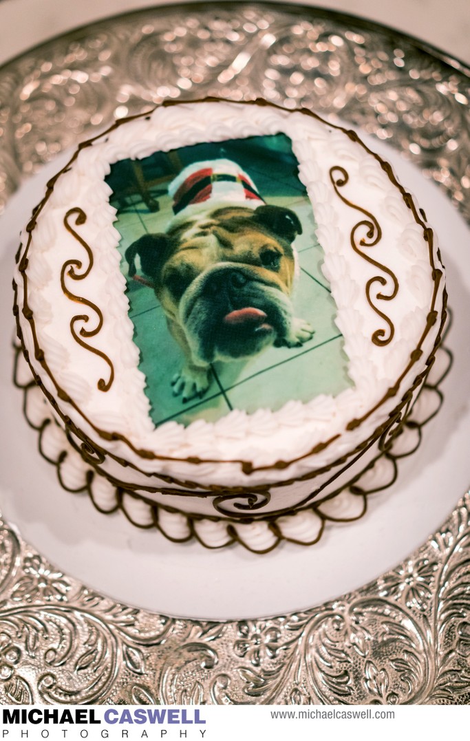 Picture of dog on groom's cake
