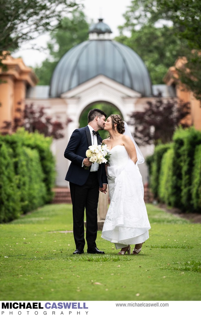 Bride and Groom at Pavilion of the Two Sisters