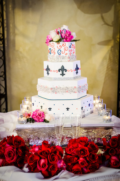 Fleur de Lis Center Mandeville Wedding Cake