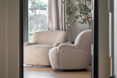 Dallas Furniture Photography – Engaging Lifestyle Chairs
