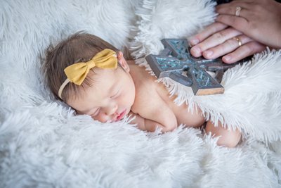 Phoenix newborn photography session baby blanket