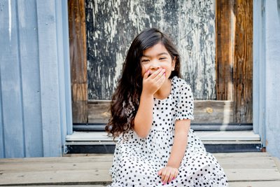 Phoenix family photographers - daughter laughing