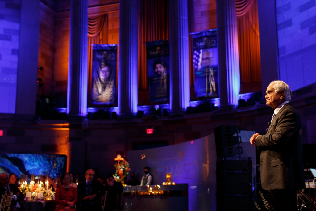 corporate-awards-ceremony-Gotham-Hall-NYC