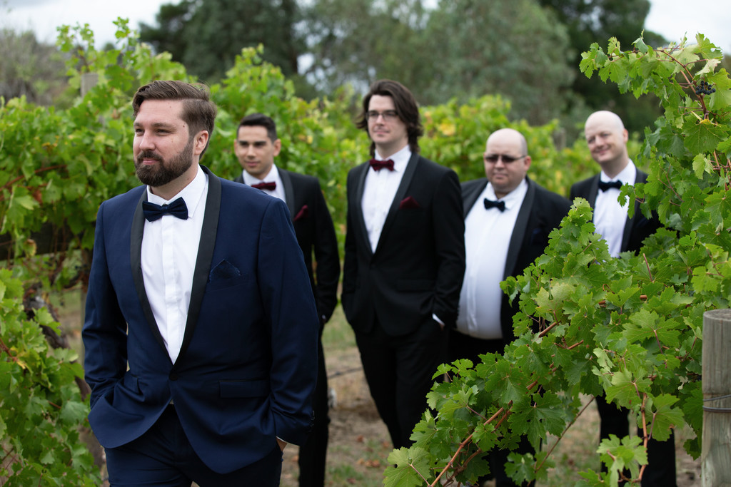 Fergusson Winery Outdoor Wedding Photographers