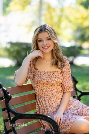 high-quality senior portrait photography services in your area