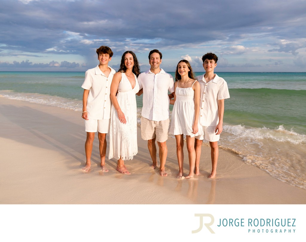 Xcaret Outside Vendor Playa del Carmen Photographer