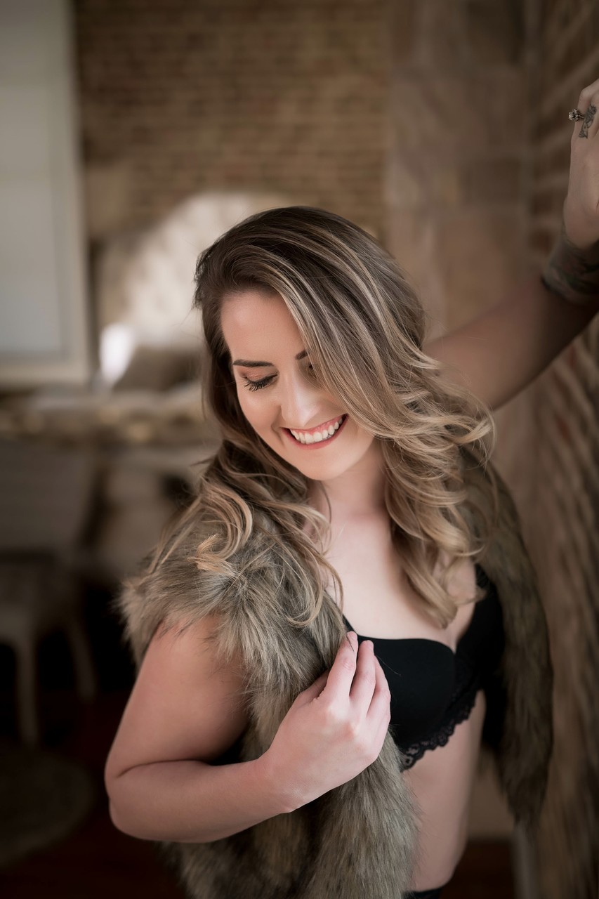boudoir is empowering for woman off all sizes