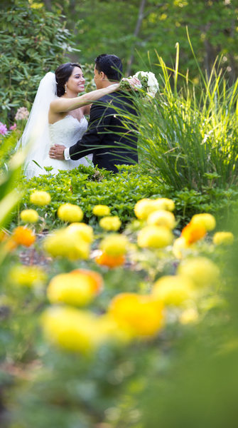 Best Sayen Gardens Wedding Photographers