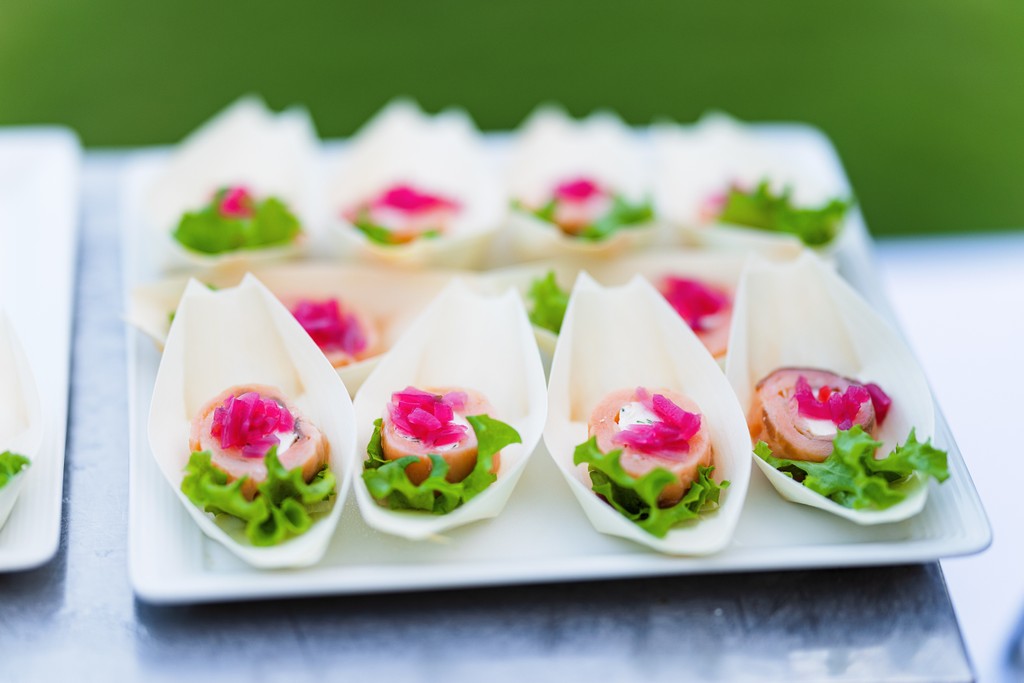 finger food at wedding cocktail hour