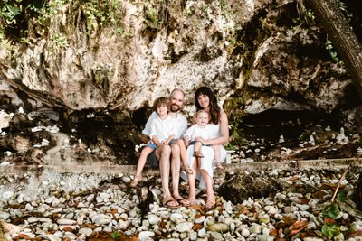 round hill family photo at grotto 