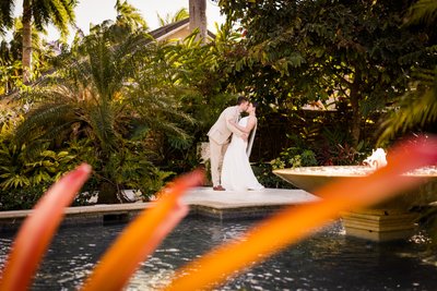 couple dip kiss at half moon resort