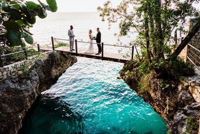 Cliffside Elopement in Negril, Jamaica | Guide