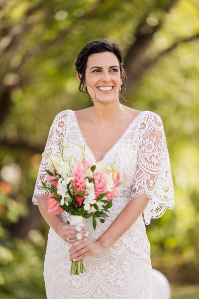 bride showing bouquet