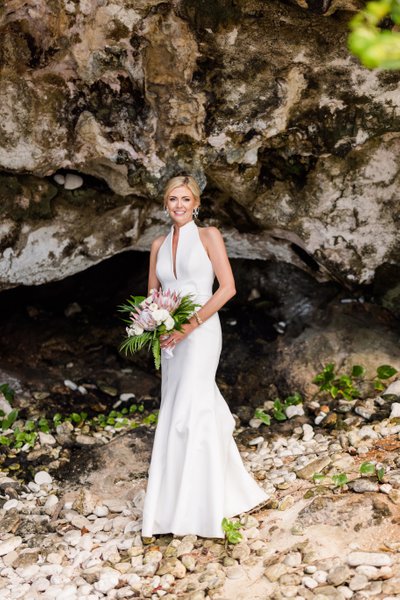 bridal portrait at round hill resort