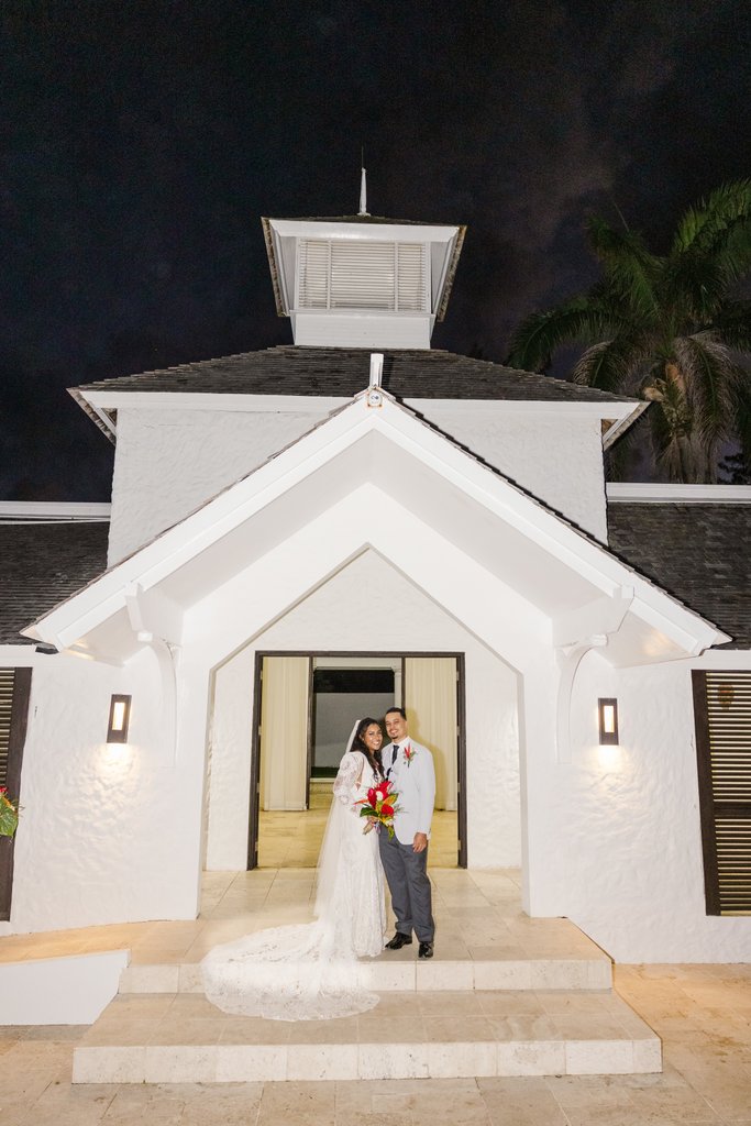 Couple portrait at a Montego Bay resort by Michael Saab Photography