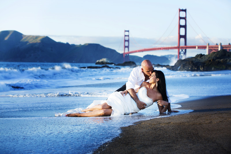 San Francisco Baker Beach Trash The Dress Session Weddin G