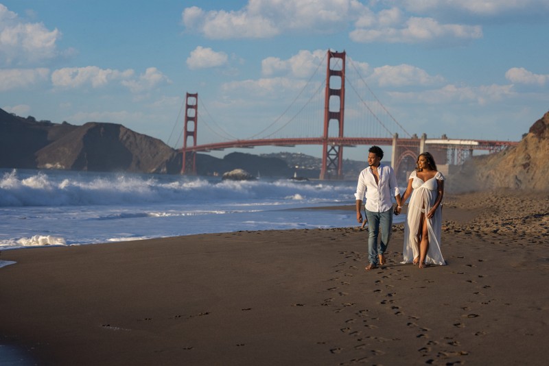 San Francisco Beach Maternity Photo 