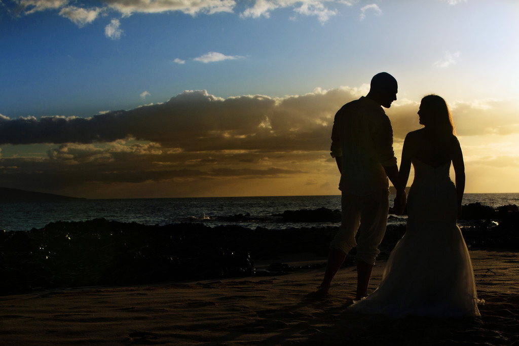 Secret Beach Maui Hawaii Sunset wedding silhouette 