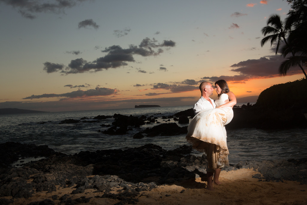 Secret Beach Maui Hawaii Destination Wedding Rossetti Photography