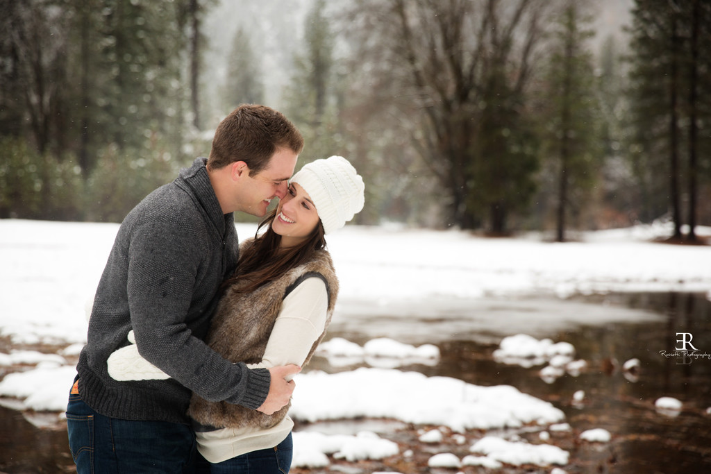 Yosemite Engagement Photos – Romantic Mountain Couple Session in Yosemite National Park