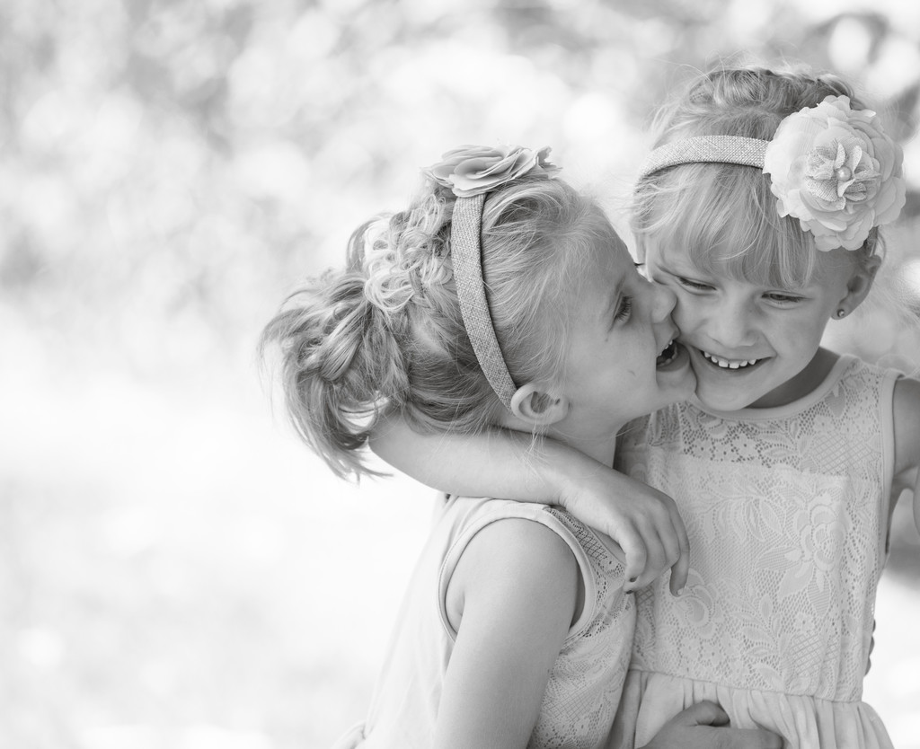 Wente Vineyards Wedding Photography | Flower Girls Candid Moment Livermore