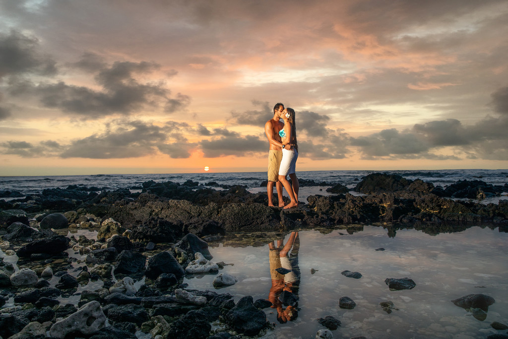 Beach wedding engagement photographer in Maui,  Hawaii 