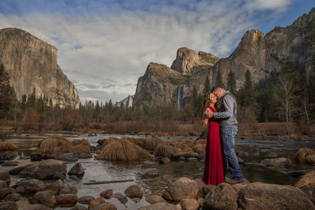 Yosemite Tunnel View Engagement Photographer – Romantic Couple Portrait Yosemite National Park
