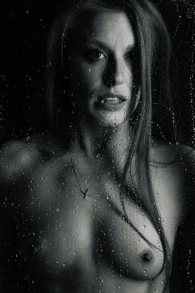 Black and White Fine Art Nude Boudoir with Water Droplets | Bay Area