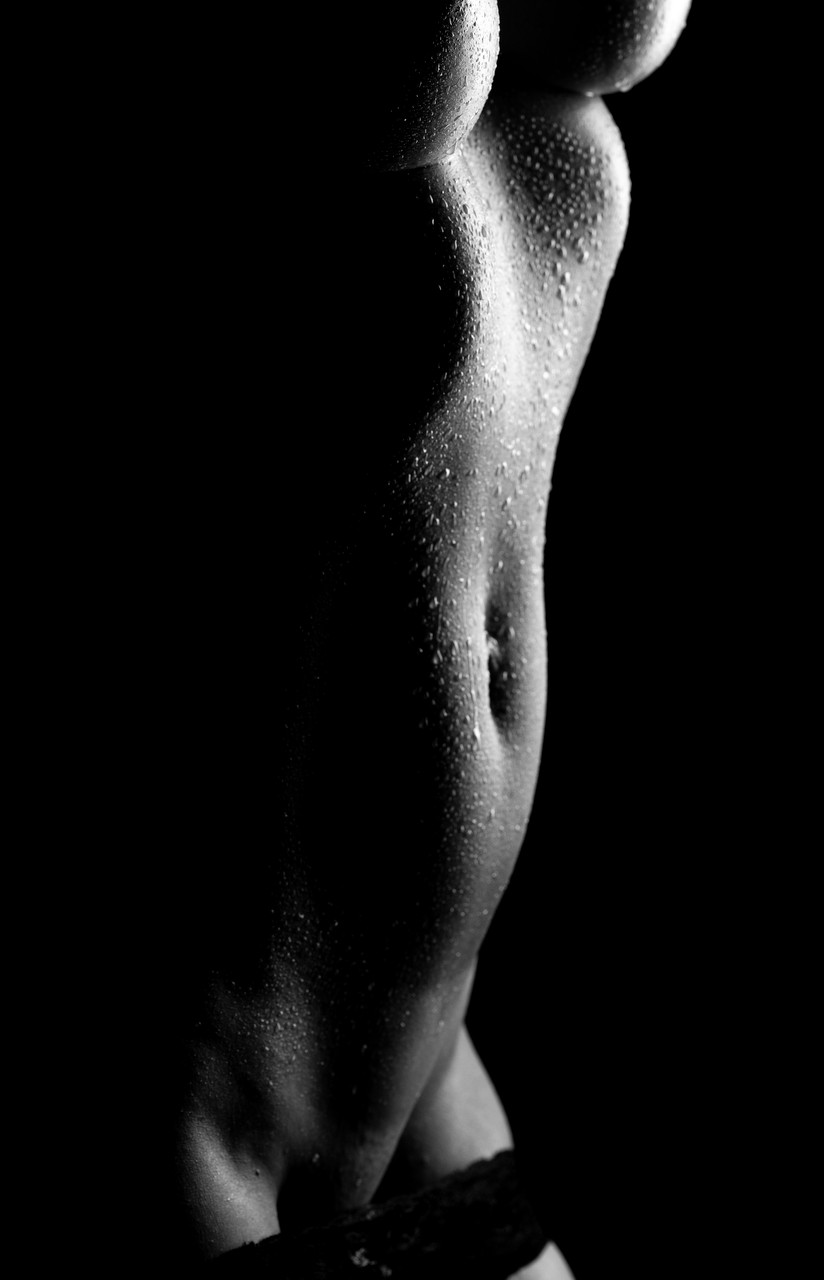 High Contrast Bodyscape Boudoir with Water Droplets | Fine Art