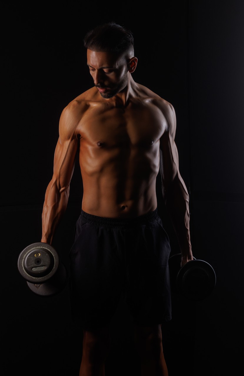 Bay Area Fitness Photographer | Dramatic Muscle Definition Fitness Portrait Photography