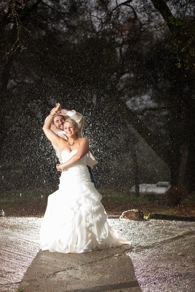 Rainy Wedding photos Union Hill Inn Sonora California