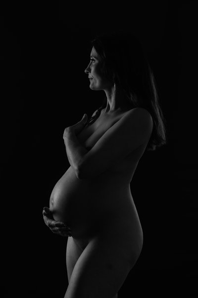 Bay Area boudoir maternity photographer  nude 