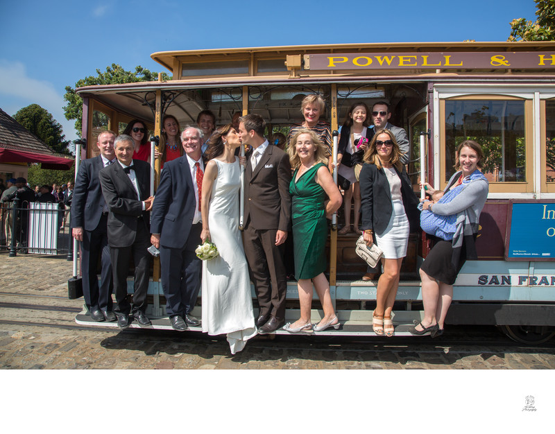 Trolley-car photo tour after city hall wedding