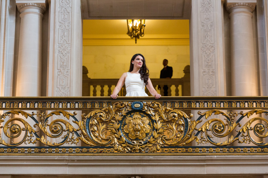 sf city hall wedding photography - bride-mayors-balcony