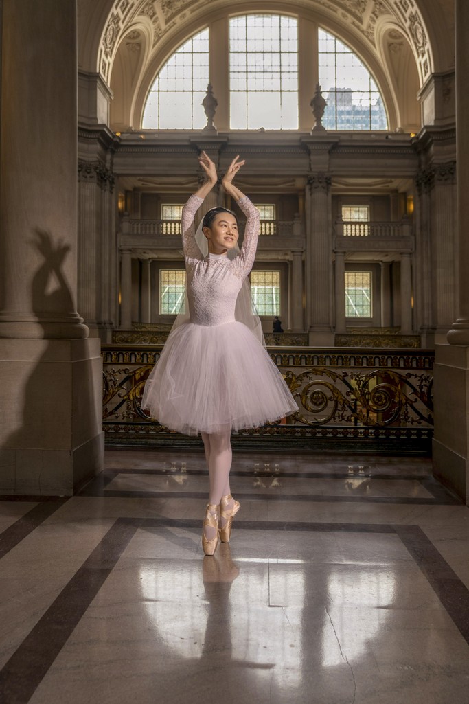 Ballerina Bride's Elegant Dance at SF City Hall